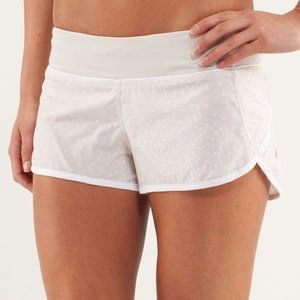 Lululemon Run: Speed Short Petit Dot Dune / White